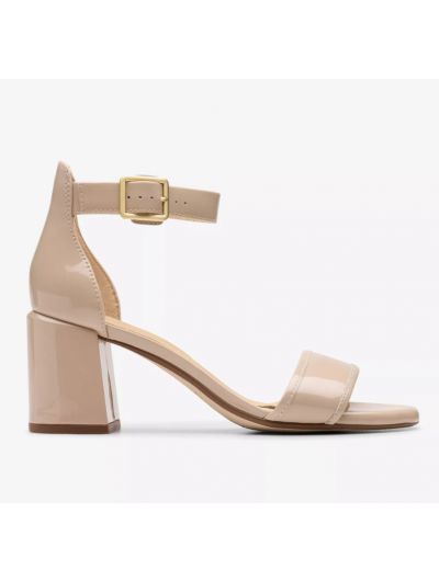 Clarks Ezoria Mae γυναικεία πέδιλα με τακούνι 26181299
