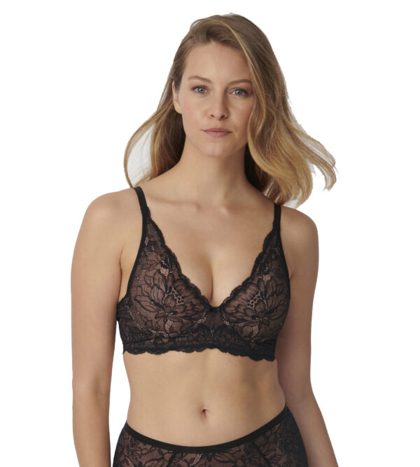 TARGETPATH:/Triumph/SS22/Ecom