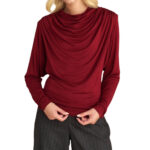 Attrattivo γυναικείο τοπ με βάτες και σούρες 9922030