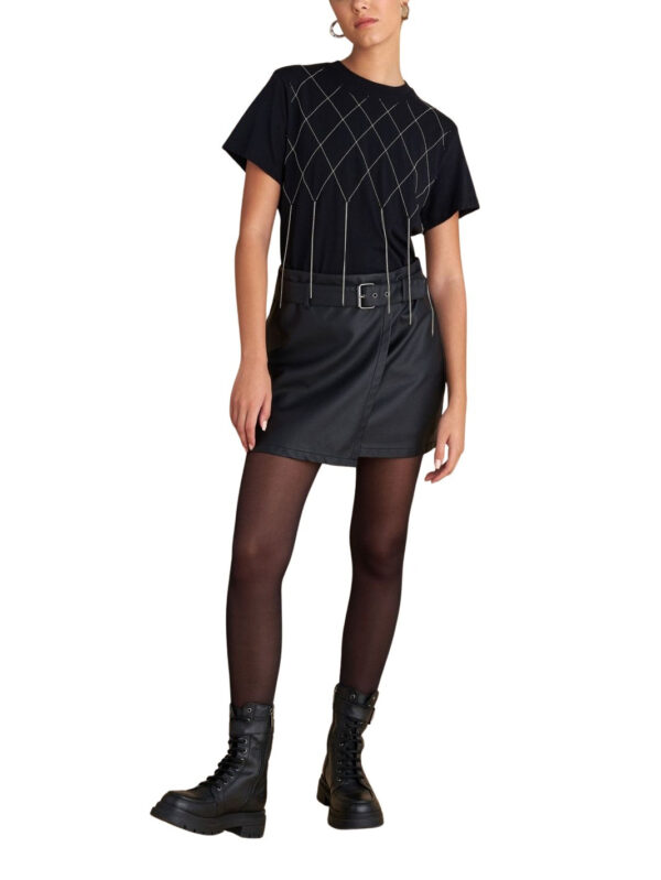 Attrattivo γυναικεία μίνι φούστα δερματίνης με ζώνη 9921531 Attrattivo γυναικεία μίνι φούστα δερματίνης με ζώνη 9921531