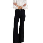 Attrattivo γυναικείο παντελόνι καμπάνα με ζώνη 9921690